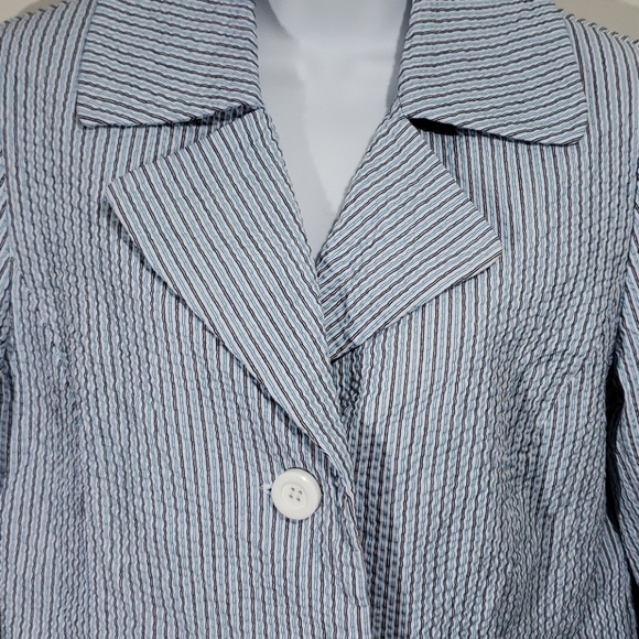 JUDITH HART- Seersucker Blue Blazer/ Jacket, Sz 8 - Picture 2 of 8